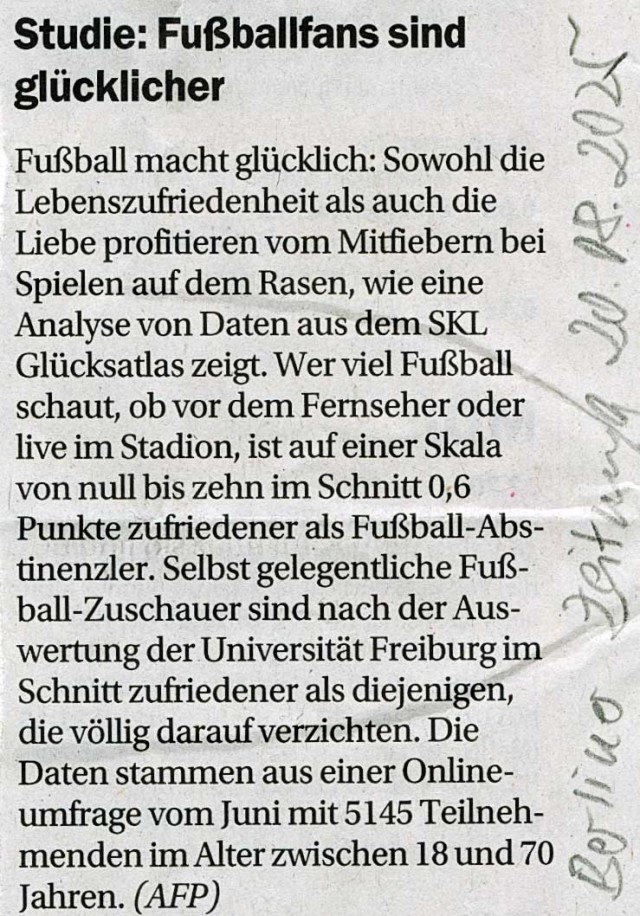 102-glückliche-Fußbalfans